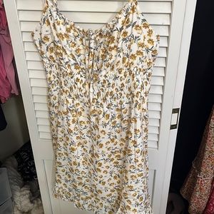 Medium sun dress NEW